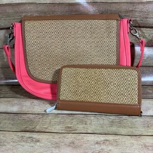 Thirty-One New Calypso Coral Pebble Purse|Handbag with strap and flap and wallet